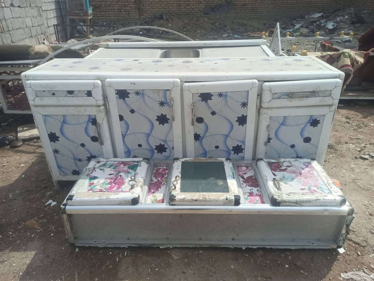 السلام عليكم ورحمه الله وبركاته كنتور ٣ قطع ١٦٠الف


**إذا كنت صاحب هذا الإعلان وتريد حذفه لأي سبب، رجاءا أرسل رسالة إلى الدعم الفني**