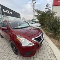 نيسان فيرسا 2017 وارد أمريكي بيه جاملغ صوب السائق السيارة مال معوقين و...