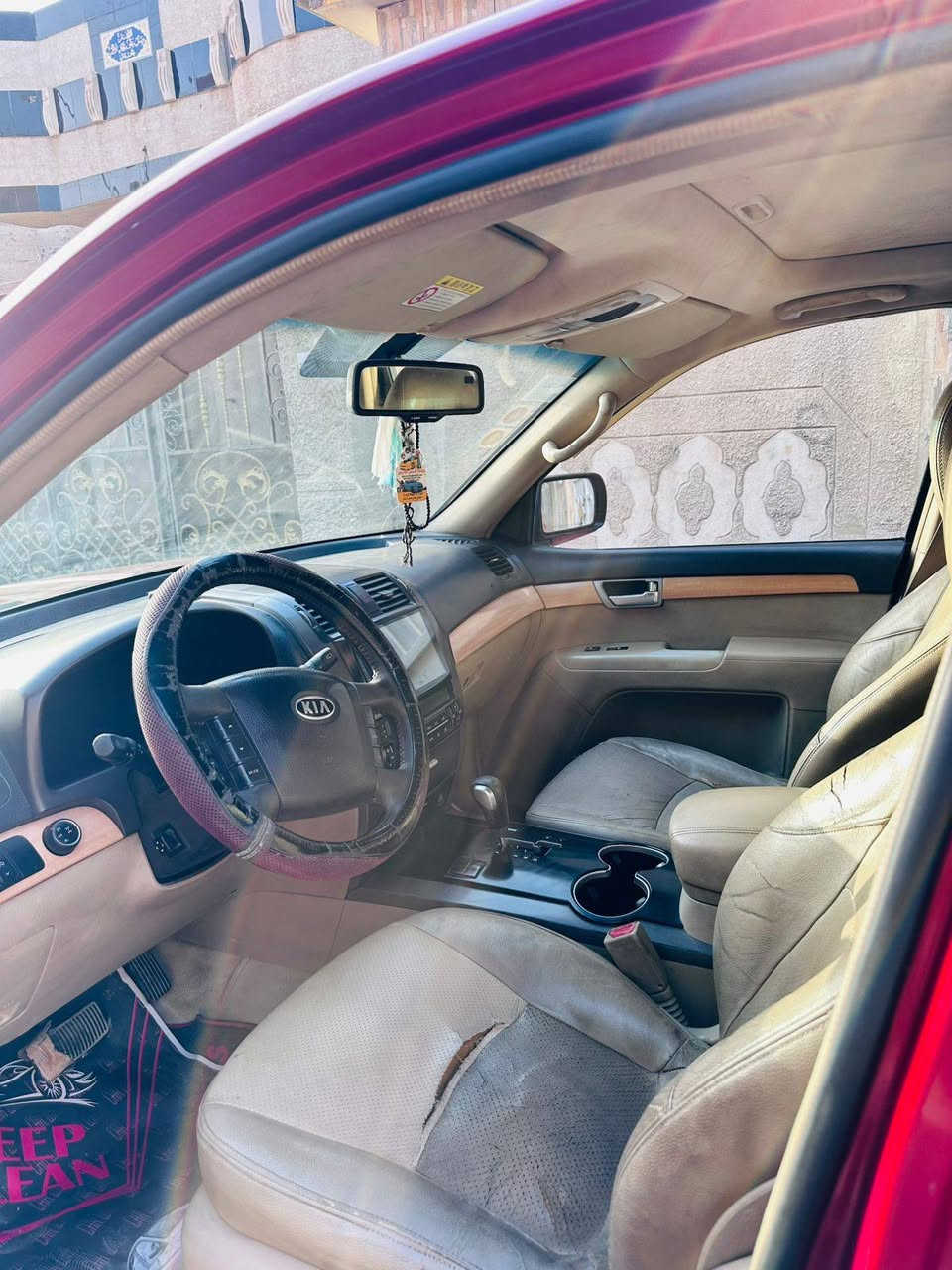 السلام عليكم
سياره كيا موهافي للبيع موديل 2009 بيها ثلاث قطع صبغ وخدوش بسيطه فول مواصفات بصمه فتحه بل سقف مري جانبيه شفط صندوق شفط تحكم ستيرن سبعه راكب ثلاث قطع تبريد حجم المحرك 3800 6 سلندر
السعر/115ورقه
العنوان/بغداد الدولعي
رقم الهاتف/***********
مكلف بالنشر
