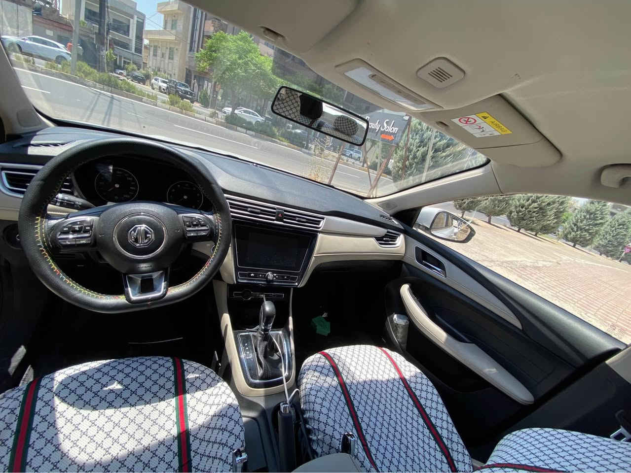 mg 5 2022
زەمانی شەریکە 
مواسەفات کۆمفۆڕد 
بەس جلدو سڵاید نیە 
شاشە کامێرە حاسە سوکان ڤۆلیۆم بەسمە …هتد
قەترە بۆیاخی نیە کەمێک وردەی هەیە زۆر کەمە شایەنی باس نیە
٢ ساڵ زەمانی تیا ماوە 
سەنەوی و هەموو شتێکی تازەیە
قفڵی ٩٧ گەڵایە بۆ ٩٦.٥ تەلەفون مەکە 
هەمو شتێکیم نوسیوە موشتەری تەلەفون بکە لە خزمەتام
لە سلێمانیم 
*********** السليمانية, العراق
