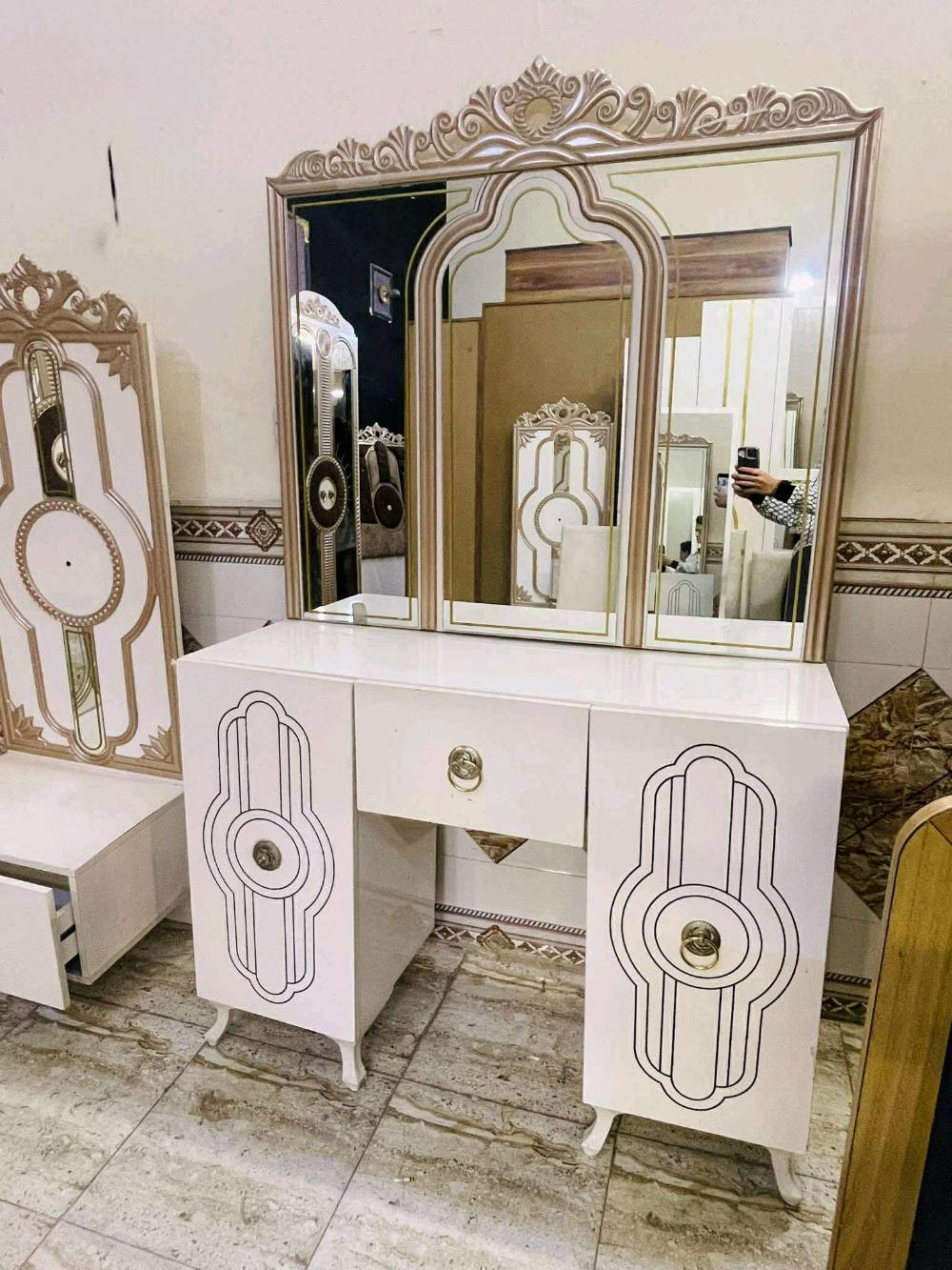 غرفه تركيه 9 قطع نضافه 85 بلميه 750 واصل نقل وشد 