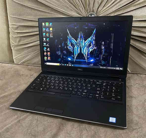 الأقوى والأسرع في فئة الديل (الوورك ستيشن) 🔥 

لابتوب Dell Precision 7530 مع #سيت_هدايا 🥳 

#معالج_قوي كور i7-8750H (الجيل الثامن) بأعلى فئة H المصممة للإلعاب والتصاميم 

رام 16 كيكا DDR4 

هارد 512 نوع SSD M2 (أسرع من SSD إللي هو أصلاً سريع)!!

#كارتين_شاشة

كارت شاشة داخلي  Intel UHD Graphics 630 حجم 8 كيكا 

كارت شاشة #خارجي قوي NVIDIA Radeon Pro WX 4150 حجم 4 كيكا  

مجموع كروت الشاشة 12 كيكا (يشغلك كافة الألعاب والبرامج)

شاشة كبيرة 15.6 Full HD (بيها تشبع لوني قوي)

#السعر 550 ألف مع #سيت_هدايا (حقيبة + ماوس + ماوس باد + هدفون + ستاند تلفون)

#ملاحظة: ضمان إسبوع إستبدال فوري + اللابتوب يوصلك منصب عليه الأوفيس و برامج مونتاج و هندسة، بالإضافة لبرامج الكيم لوب الخاص بالألعاب + يوصلك مع الهدايا مغلف داخل بوكس بكل عنايه وأناقة 🎁

بغداد شارع فلسطين (توصيل #مجاني بكل العراق)

*********** (موجود واتساب)

صور حقيقية مع الملحقات و الهدايا 👇

