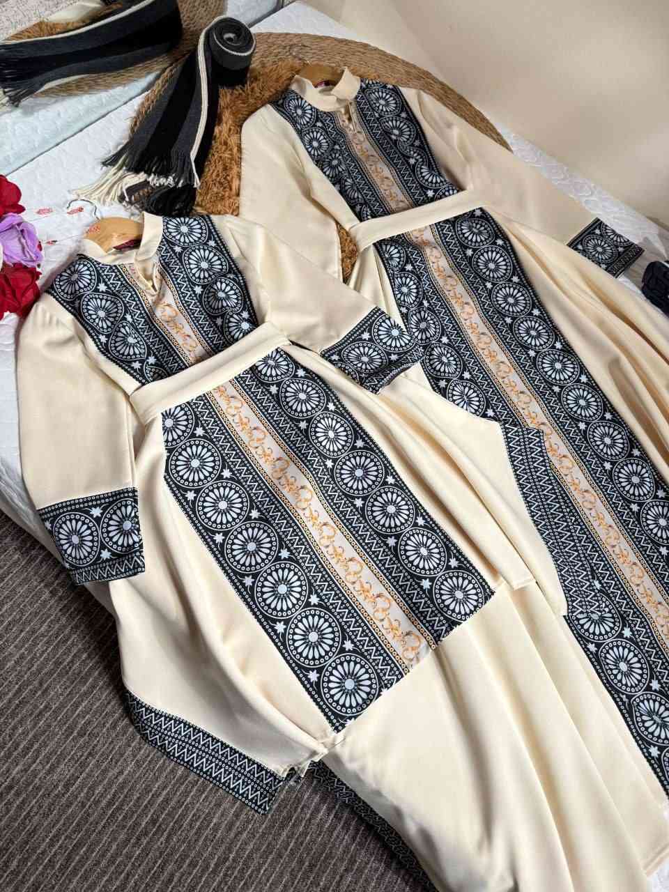 الخامة هوريم دابل تركي الاصلي
قياس الام 38-40-42-44-46-48
قياس البنت 6–8–10–12 سنة


**إذا كنت صاحب هذا الإعلان وتريد حذفه لأي سبب، رجاءا أرسل رسالة إلى الدعم الفني**