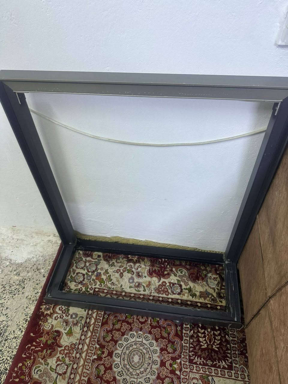 سلام عليكم عندي مرايه جديده ونضيفه معاهه ستان تفصال و مرايه مضلعه من الخلف وهاي كدامك السعر 175 وبيهه مجال للاستفسار***********
