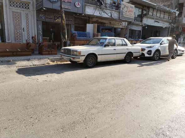 السلام عليكم سوبر ٨٢للبيع السيارة جاهزه كير محرك اتو بلادي تبريد شغال بيه مكانات صبغ أثر خياس معمر مكان بغداد كم سارة *********** السعر ٦٠ وبيه
