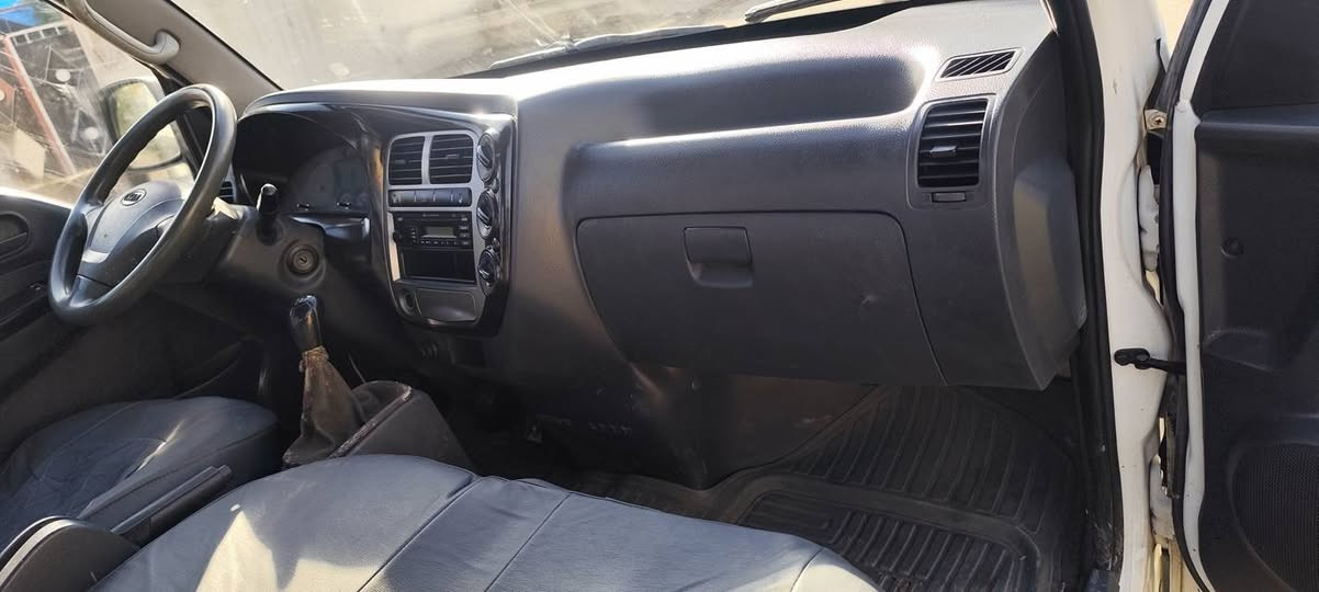 للبيع كيا 2011 رقم بابل نكليزي مكفوله من ضربه وتبديل نضيفه  محرك حاويه جديد كير اكسن حداديه تبريد جاهزه من كل شي  السعر 95 مكان بابل ***********
***********
