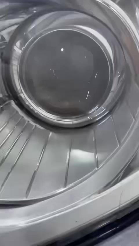 السلام عليكم البيع واباما موديل ١٦ معلايه ٢٢ السياره جديده حادثها جاملغ وبنيد سعرها ١٨٥ وبيها مجال ماشيه ٤٠ حقيقي بسمي السياره تحويل ثاني يوم مكان السياره بغداد *********** بي واتساب
