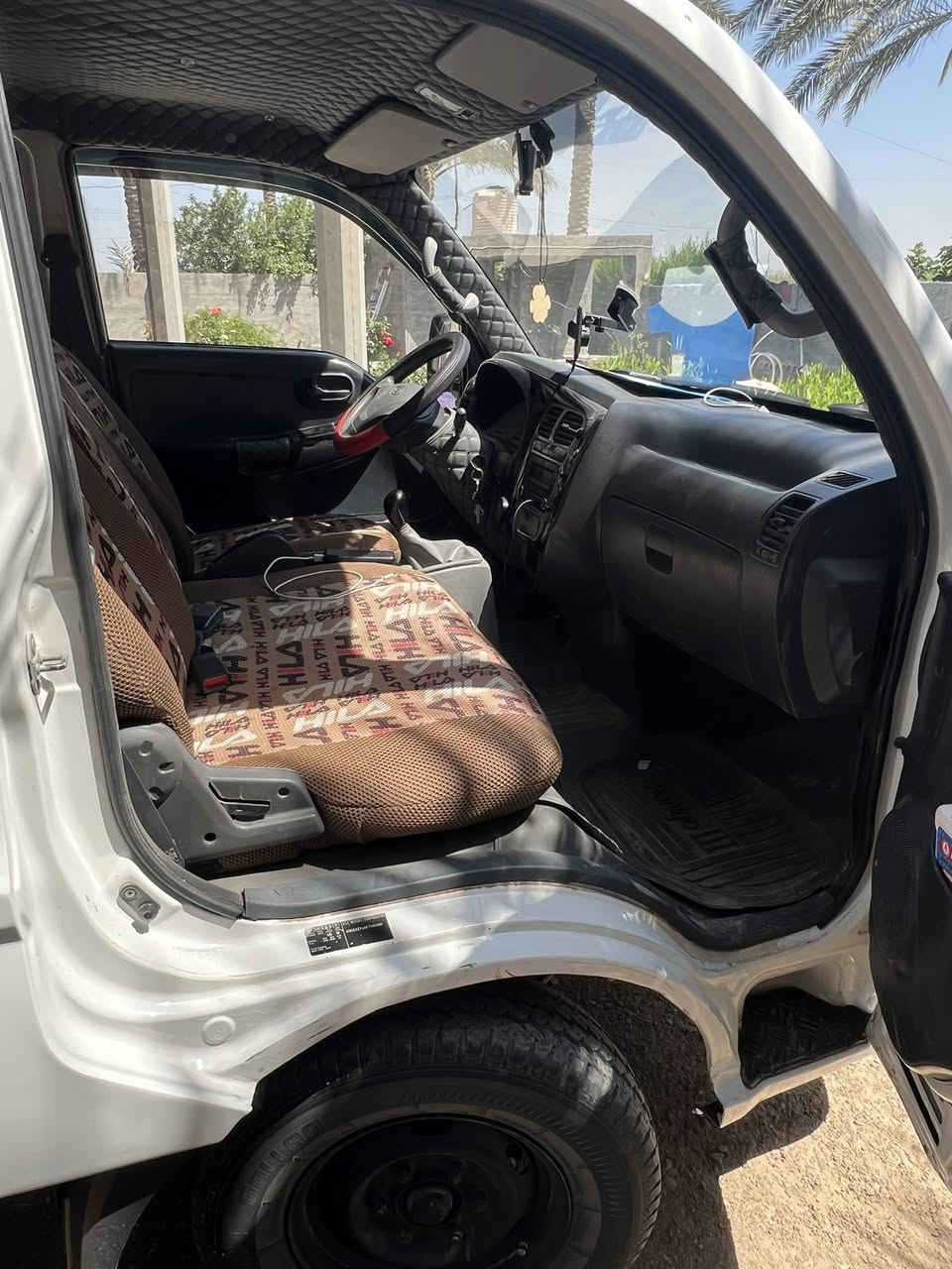 كيا حمل موديل ٢٠١١ مكفوله مكينه مكفوله كير مكفول اكسن مكفول شاصي مكفول الكشر بيه شويه ملاحظات بسيطه دوشمه جديده طخم تايرات امامي جديد نقصه بس تبريد 
وتراي وين ما يعجبك / السعر ٩٨ وبيهه مجال / مكاني يوسفيه
***********/ ***********
