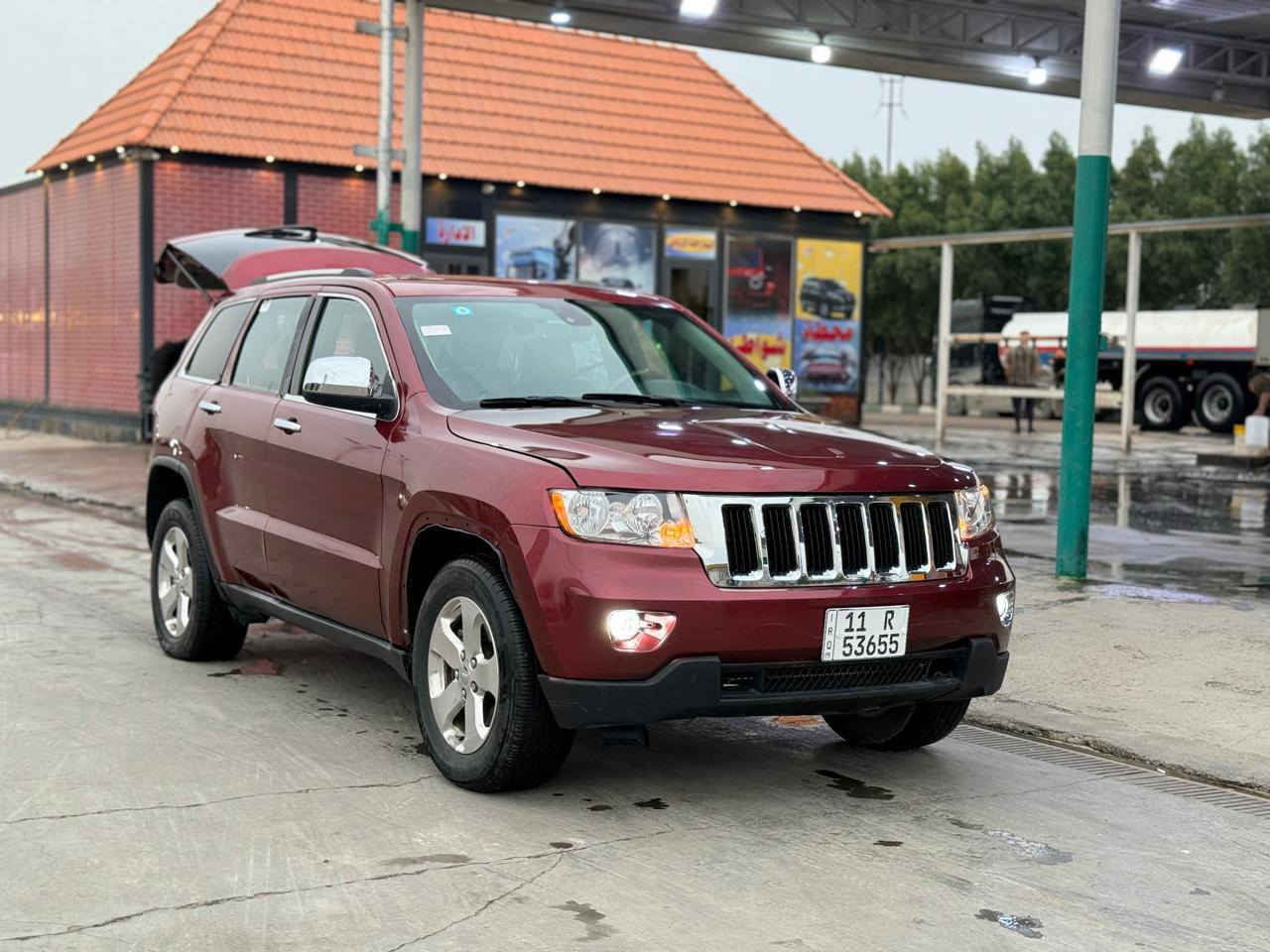 جيب 2013 خليجي
مصبوغة بدون ضربة 

رقم بغداد الجديد هزه جديده تحويل مباشر 

المكان بغداد 

السعر 125 

***********
