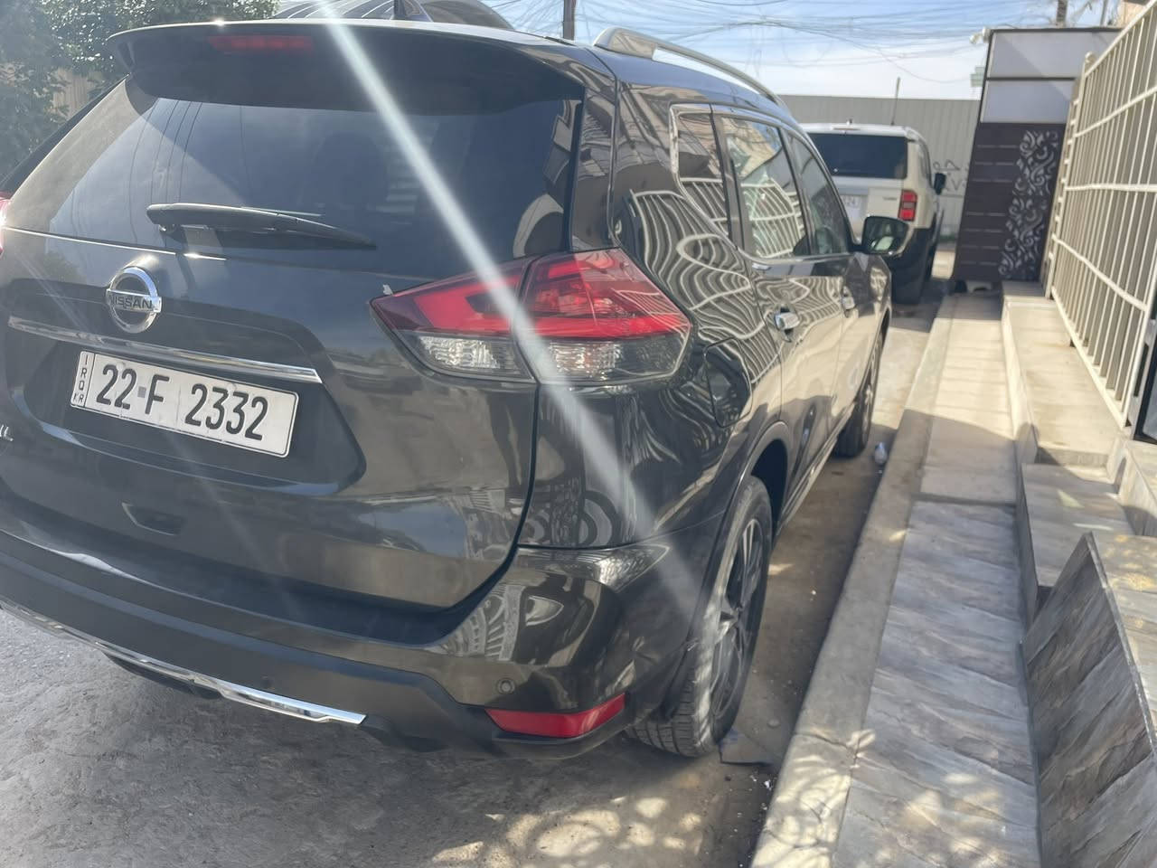 نيسان اكس تريل اعلى مواصفات كاميرات محيطيه ٣٦٠ درجه جنطه كهرباء رادارات جانبيه تدفئه وتبريد كشنات فور ويل لإيتات تدور ويا الستيرن حساسات محيطيه لون زيتوني غامق السياره باختصار اعلى مواصفات رقم  اربيل ماشيه ٩٨ ألف كيلومتر سونارها مرفق ويا الصور مكان السياره بغداد السعر ١٨٨ 
موبايل 
***********
