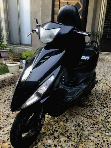 سلام عليكم دراجة للبيع  ماكس مضلع نوزل دراجة خير من الله وين متريد شغل وطلع ما مفتوحة بلادية صالنصة fmوسلف رياضي عدسة زنون السعر 600وبيها مجال  مكان بغداد الزعفرانية رقم الهاتف ***********
