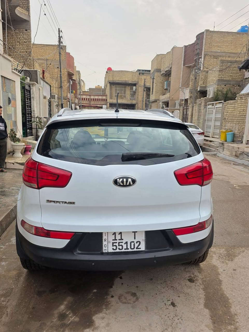 اسبورتج  موديل 2015,  رقم بغداد رقم انكليزي بسمي  خليجي محرك 2000دوش سياره ماشيه 138 مكفوبه من الضربه بيها بنيد بي شبر وطخه بل جاملغ مسويها سياره كلش حلوه مال بيت محرك وكير  جداد تبريد شغال كهربائيات كلها شغاله صدرها هسه مبدله جديد تايرات تخم جديد سياره جاهزه لآخر حبه اي نقص ما بيها مكاني بغداد الشعب جامع الشروفي سعر 160 $$$$وبيها مجال  ***********

