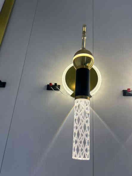 براكيت ثريا جداري ثلاث حركات السعر 17000 التوصيل 5000 الكميات مجانا للحجز والاستفسار الاتصال على الارقام التالية ***********
***********
