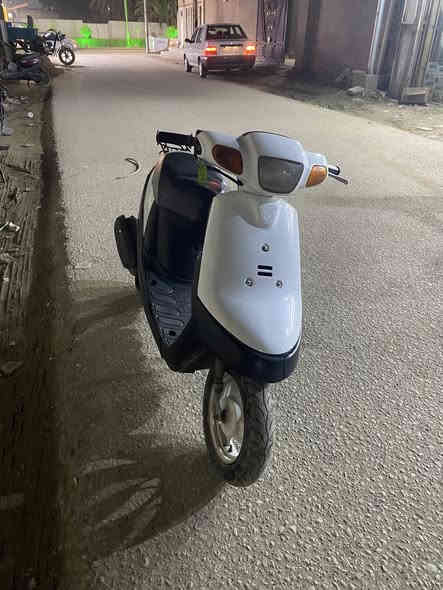 سلام عليكم دراجه نضيفه شلعه معدل سلف بس باتري كهربائيات شغاله عدا شغال دراجه حلوه مكينه حلوه سعر 200 وبيه مجال مكاني معمل اجي قرب بنزين خانه ‭٠٧٧١ ٩٦٦ ٠٧١٦‬
