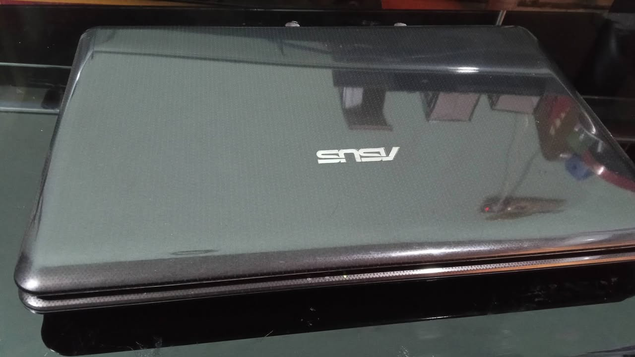 لابتوب asus للبيع
السعر 75 
ذاكرة التخزين 300
واتس اب ***********
