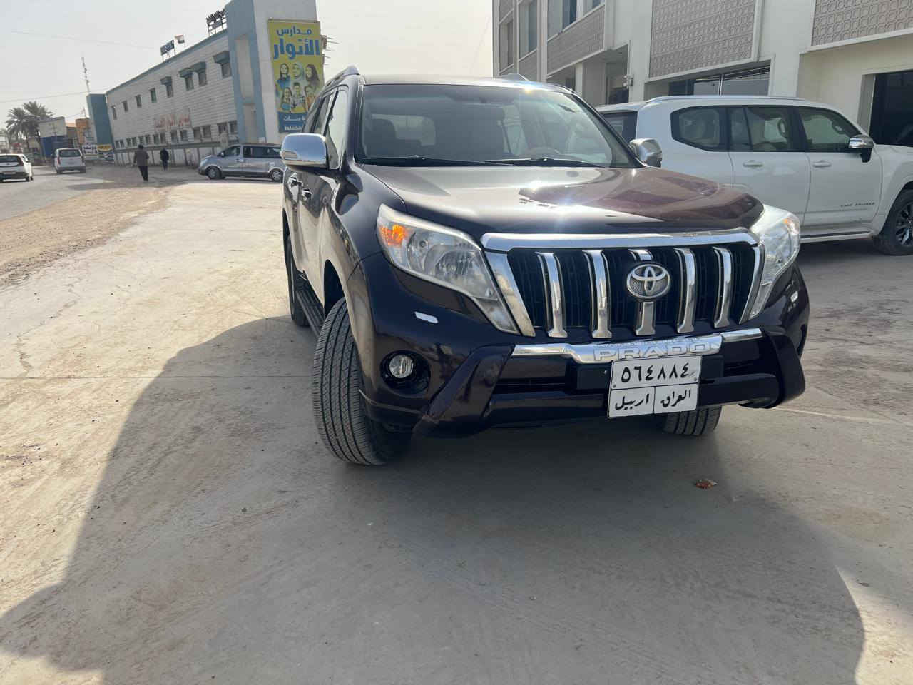 السلام عليكم للبيع برادو 2013خليجي سياره جديده من كلشي مكينه كير حداديه تخم تاير كله  بيه قطعه وحده صبغ فقط وباقي كفاله السعر 210بيه مجال المكان الحله رقم الهاتف ***********
