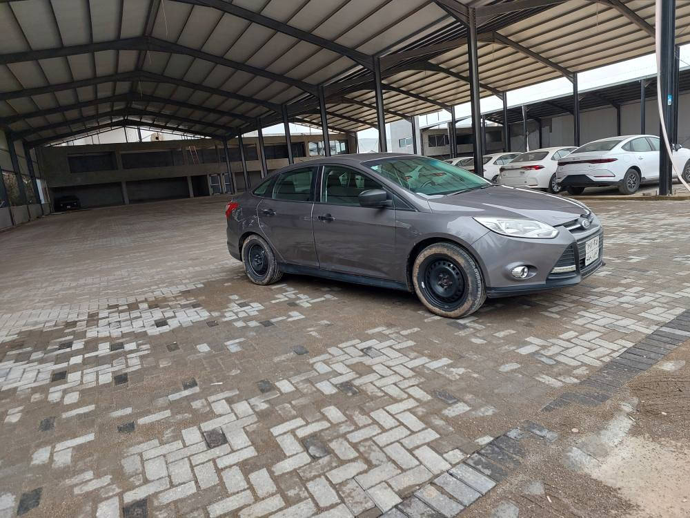 💐بەناوی خوای گەورەو میهرەبان💐فۆرد فۆکس مودێل 2012 سەنەوی شەش مانگە بەسەرچوە تەحویل و غەرامەو بڕاوەبەشەرت یەک پارچەی بۆیاغە لەسەرساغی گێڕومەکینەی بەشەرتی فیتەر  چوارتایەی تازەی لەژێرە چوارجام کارەبا تەبردی لەسەر سویچە  تەقەو ڕەقەی بەشەرت پێش و دوای تازە داگیراوە هەمو گیانی بەشەرت تەحویل وغەرامەو بڕاوە بەشەرت     سعری 72 گەڵاو کەمێک معامەلە ناونیشان سلێمانی 
0771 1834004    *********** السليمانية, العراق
