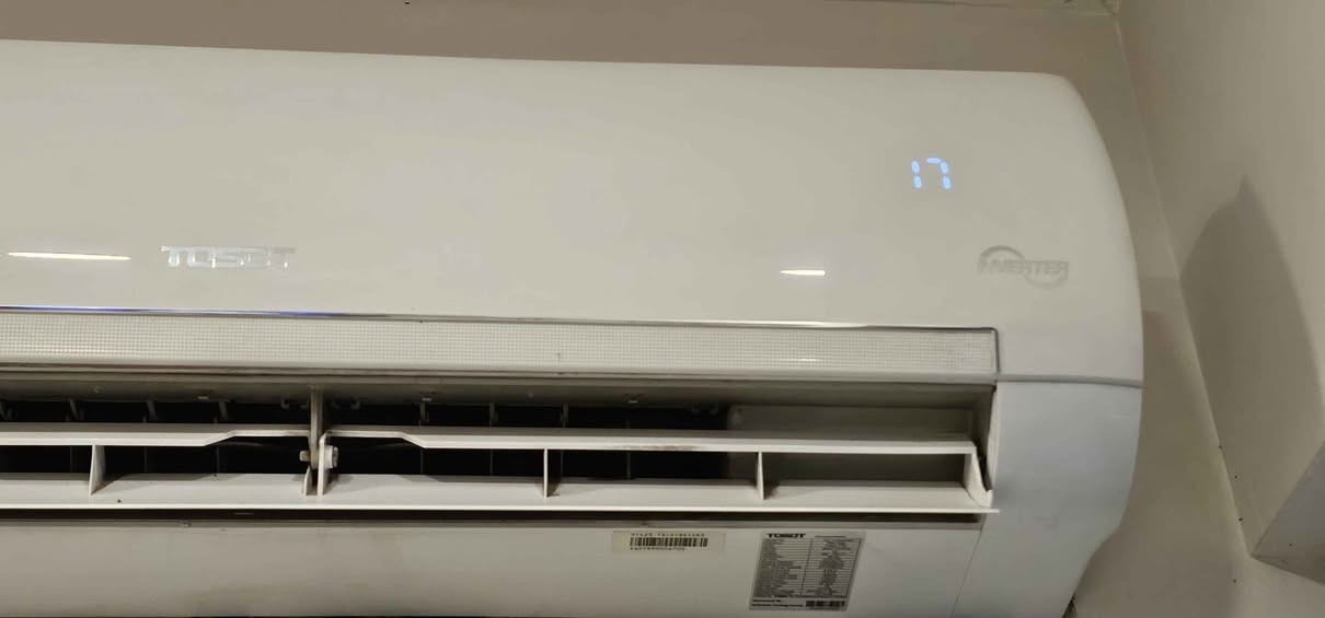 سبلت توسوت انفيرتر حجم 1.5 طن للبيع مشدود بدون اي تصليح اخو الجديد 
العنوان حي الجهاد الشارقة 
*********** واتساب بغداد, العراق
