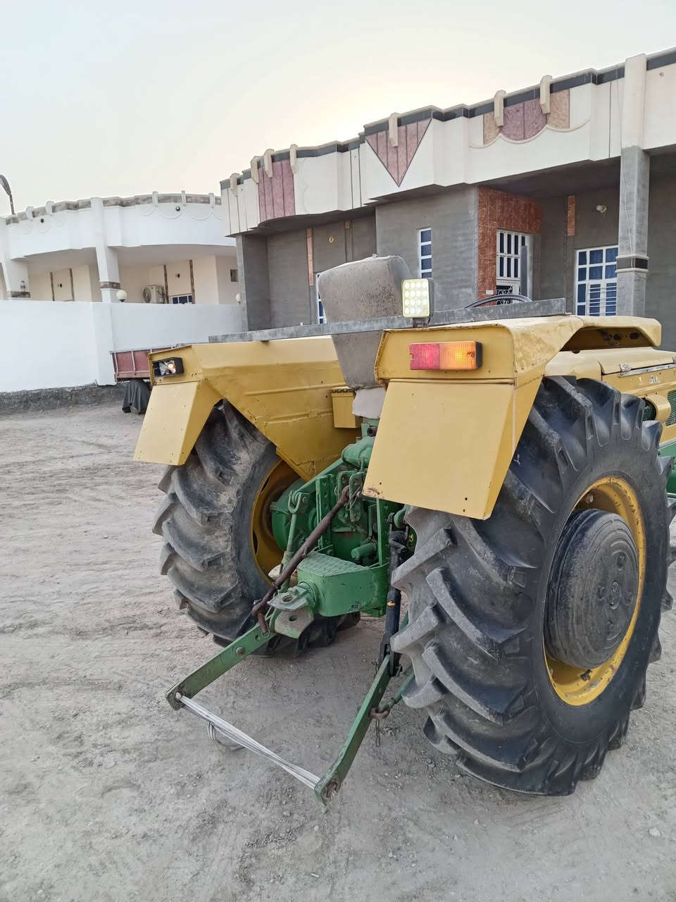 للبيع عنتر موديل 89 خطيه ماعرگان بكراب نكره صلف بأسمي تحويل ثاني يوم انبار مع العده
***********
