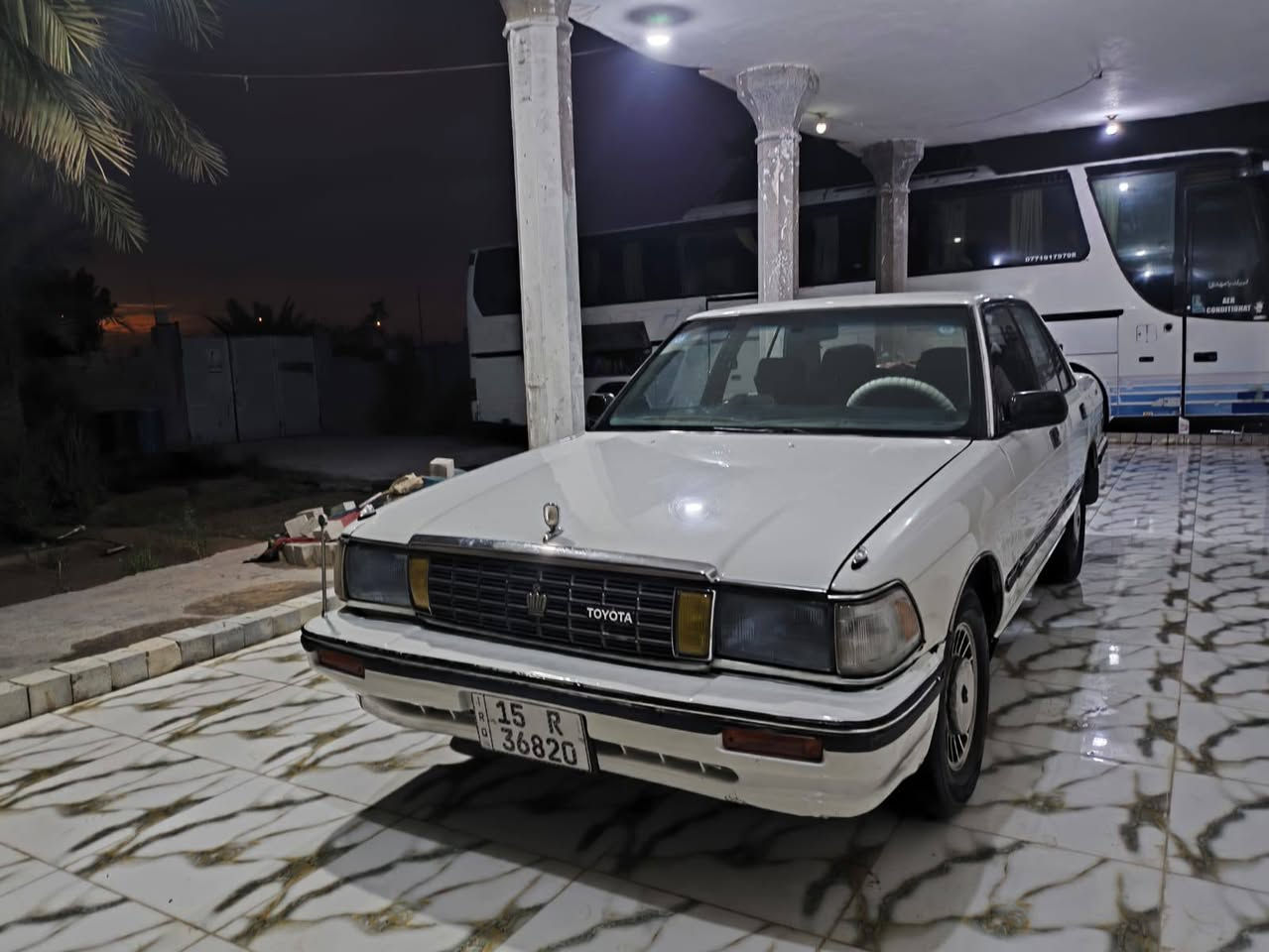 السلام عليكم سيدان ايسر بلاد رقم انكليزي بسمنه للبيع ***********
