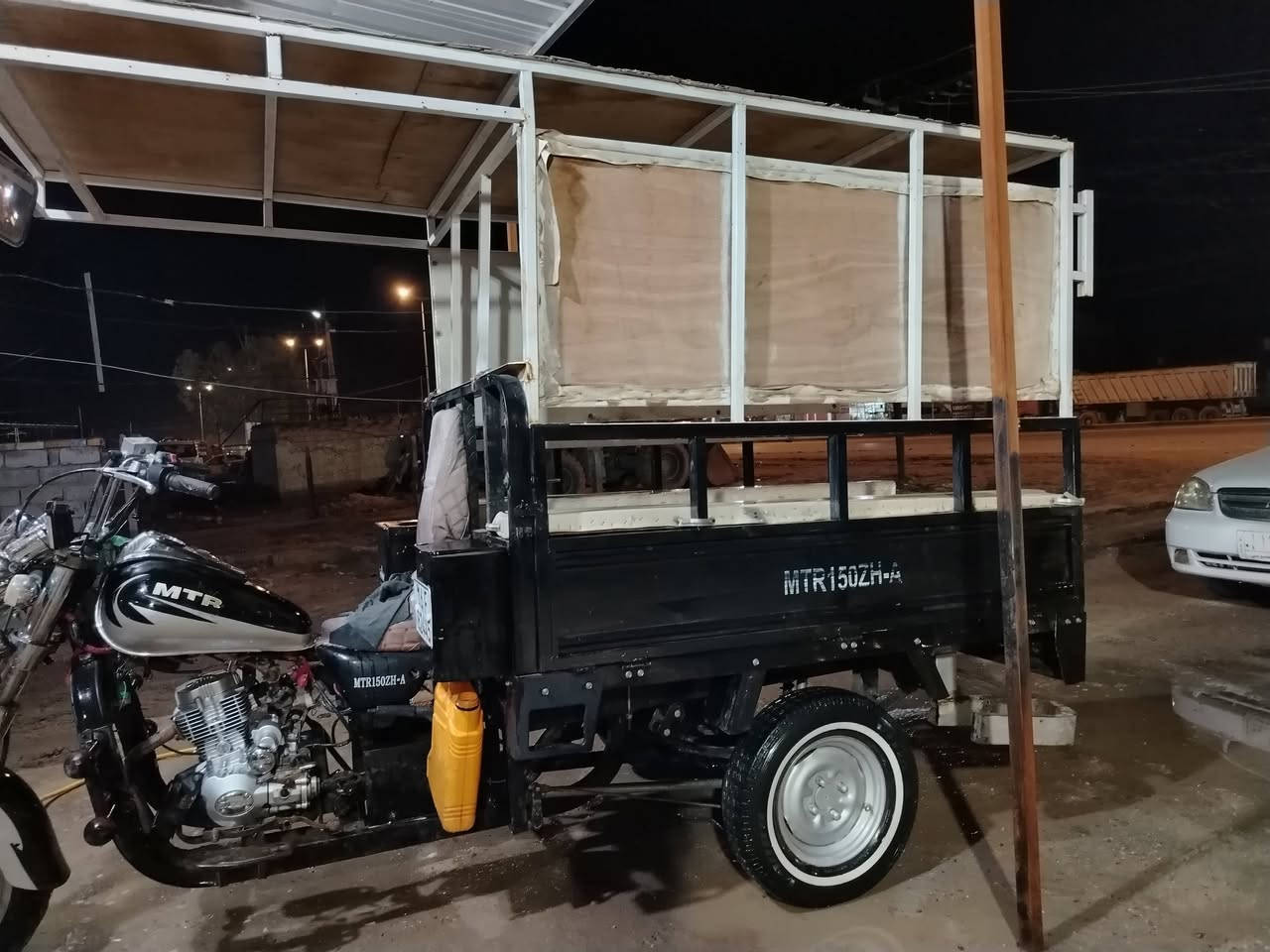 ستوته للبيع مديل 21 رقم انكليزي بسمي مكينه 25 بيه محجر ومسطبات ابيع كامله وبدون بكيفك مكاني شاميه السعر 2350 اتصال ***********
