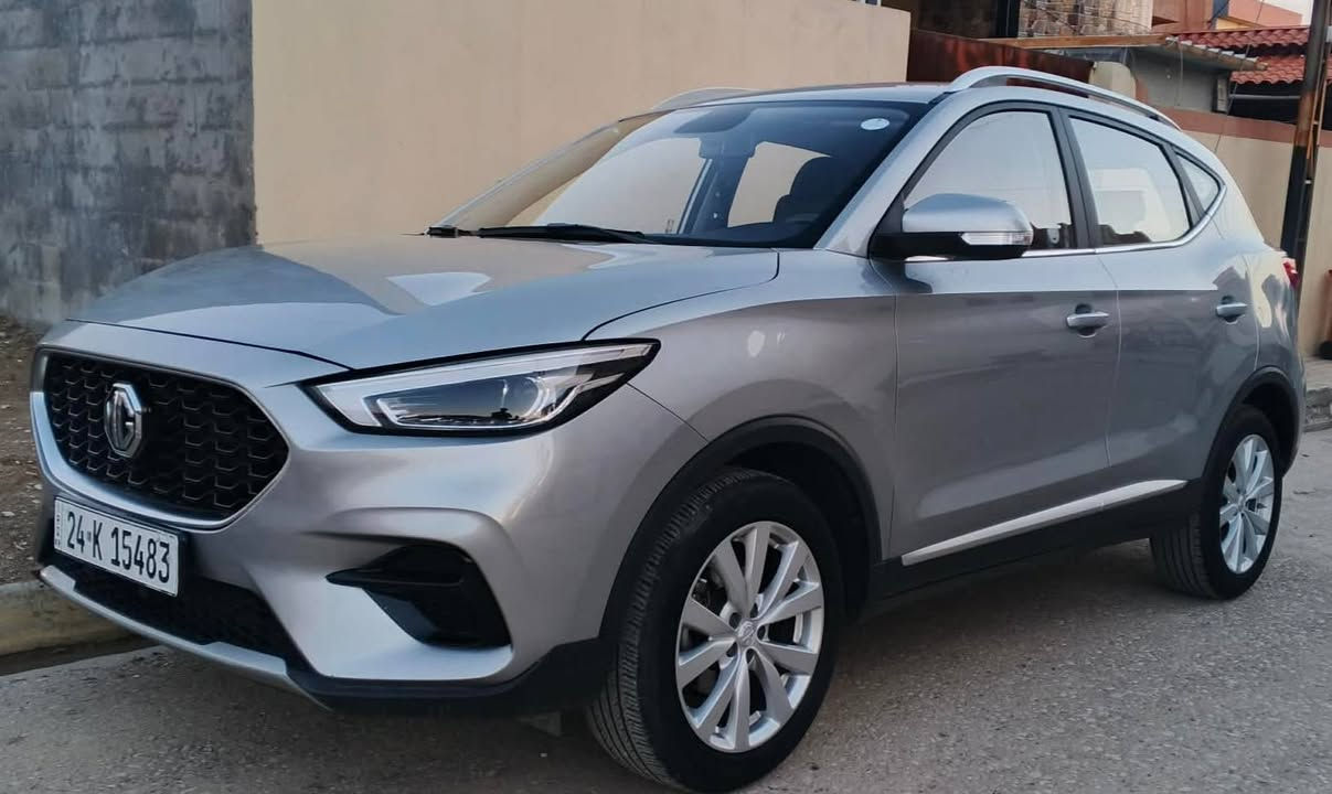 سيارة ام جي zs موديل 2023
لازالت تحت الضمان ماشية 43000 
مواصفتها بصمة وسايد بريك كهربائي شاشة تحديد سرعة ونظام منحدرات وكير اوتو وسبورت وعادي 
ضررها تصليح بي دي ار فقط بين الجاملغ والباب الامامي اثر ضربة دراجة مع شخط غير مصلح الموقع الموصل للاستفسار الاتصال على الرقم *********** 
السعر 110

