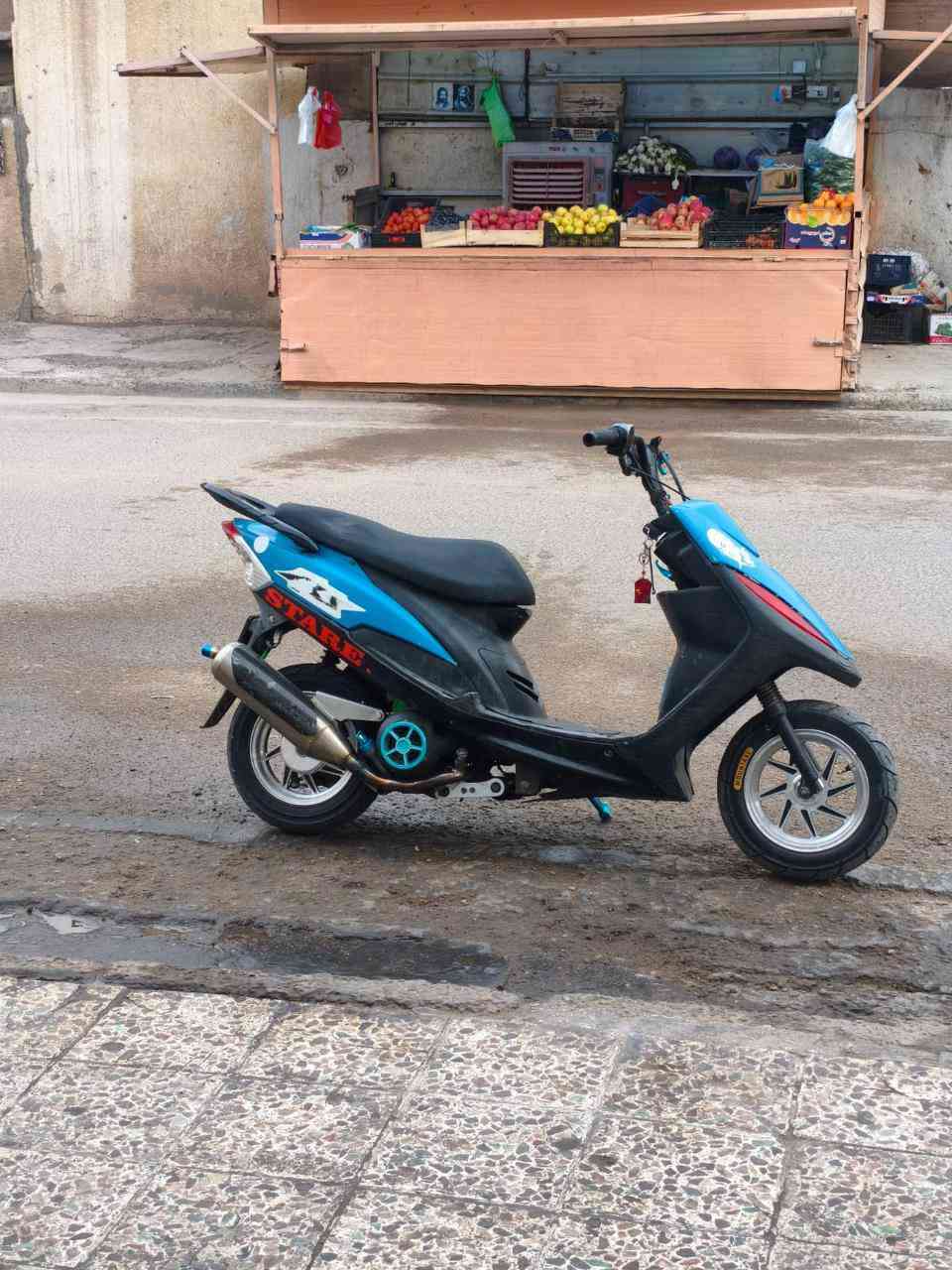 السلام عليكم دراجه ماكس عدله للبيع الدراجه كامله مكمله الستفسار علئ الرقم *********** السعر 350 الف
