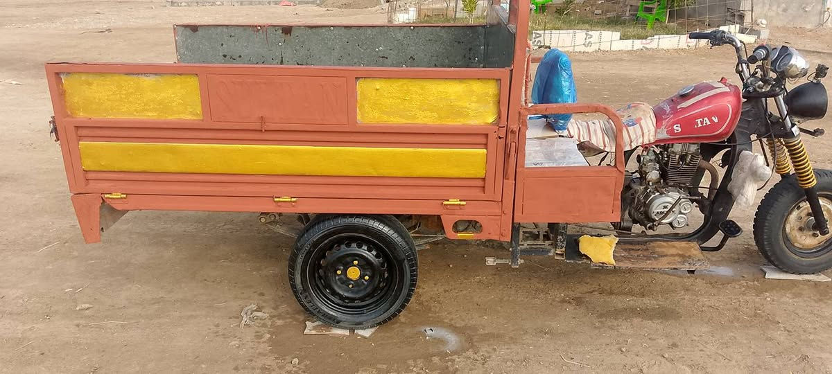 للبيع  2014🙂 ***********
