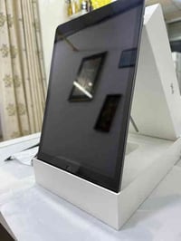 آيباد 9 ٦٤ • بطارية ٥٨% • موصل/برطلة