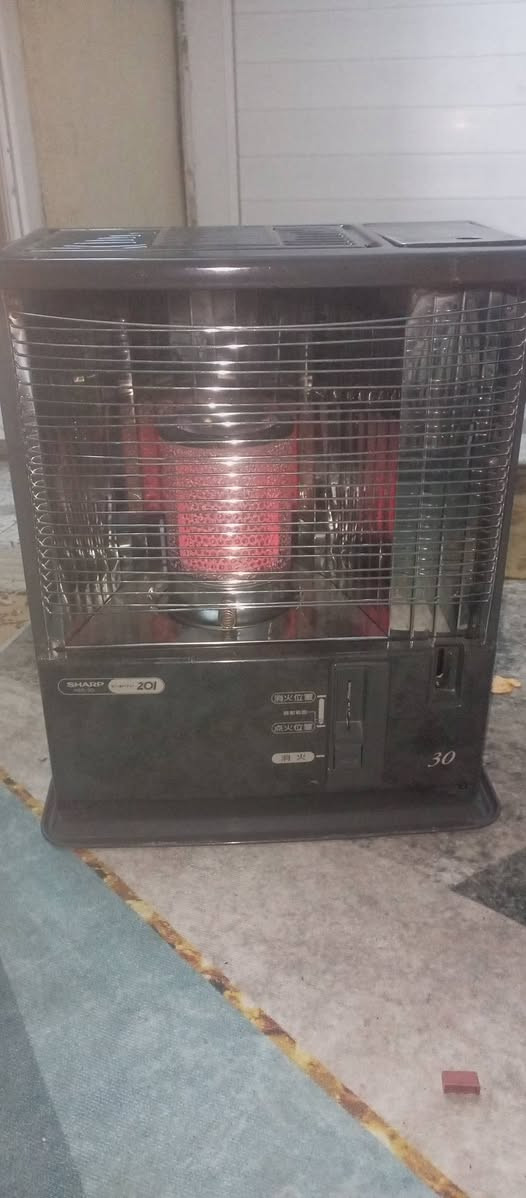 صوبه البيع اي عيب مابيه  سعر 50الف وبيا مجال ***********ويا هيترر  البيع مابي اي عيب سعر 20بي مجال
