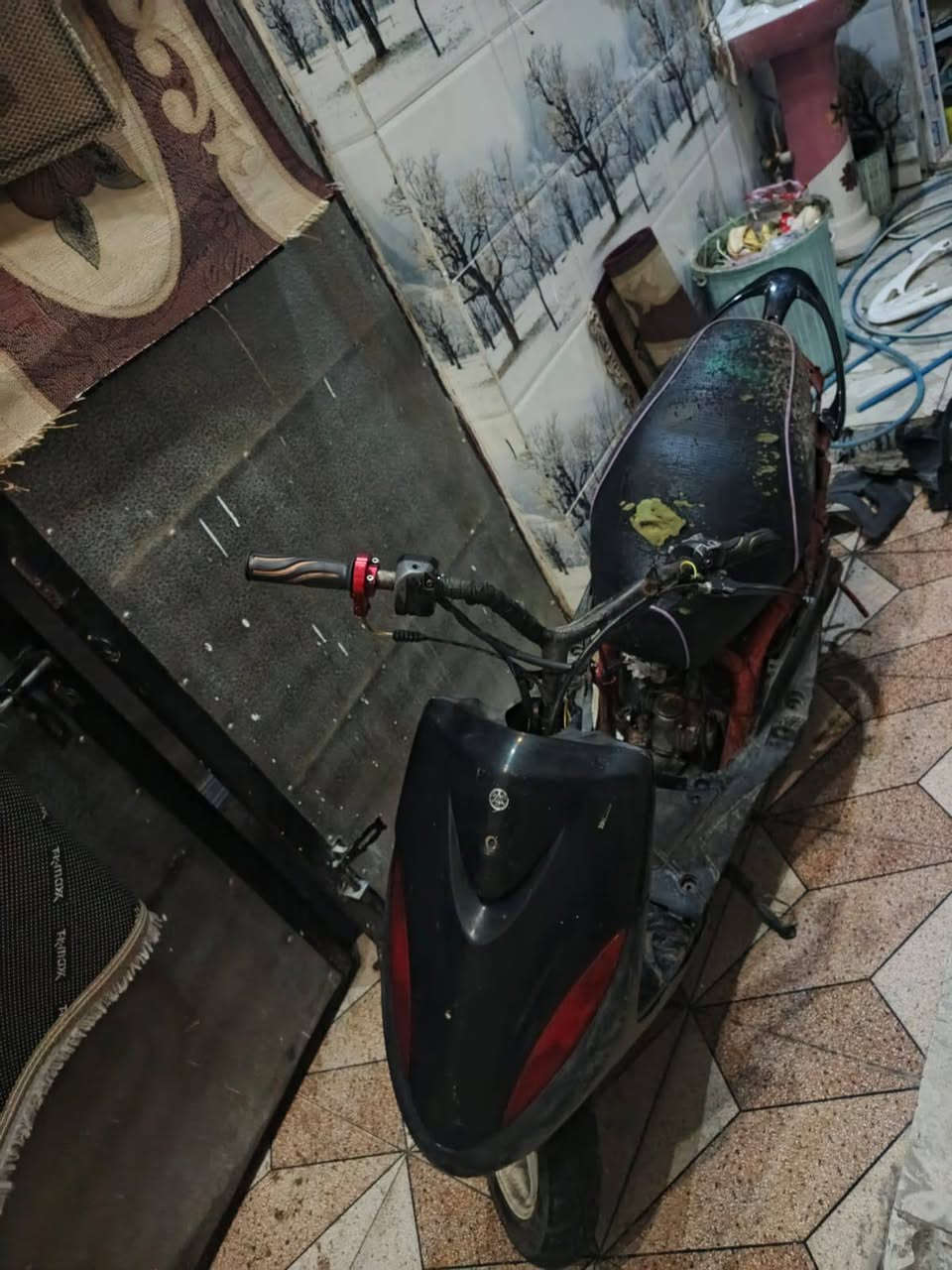 السلام عليكم دراجه ماكس عدله للبيع يحتاج بس باتري ويده سكليتر السعر 300و بيها مجال ***********واتساب موجود الدورة ابو دشير شارع الضغط
