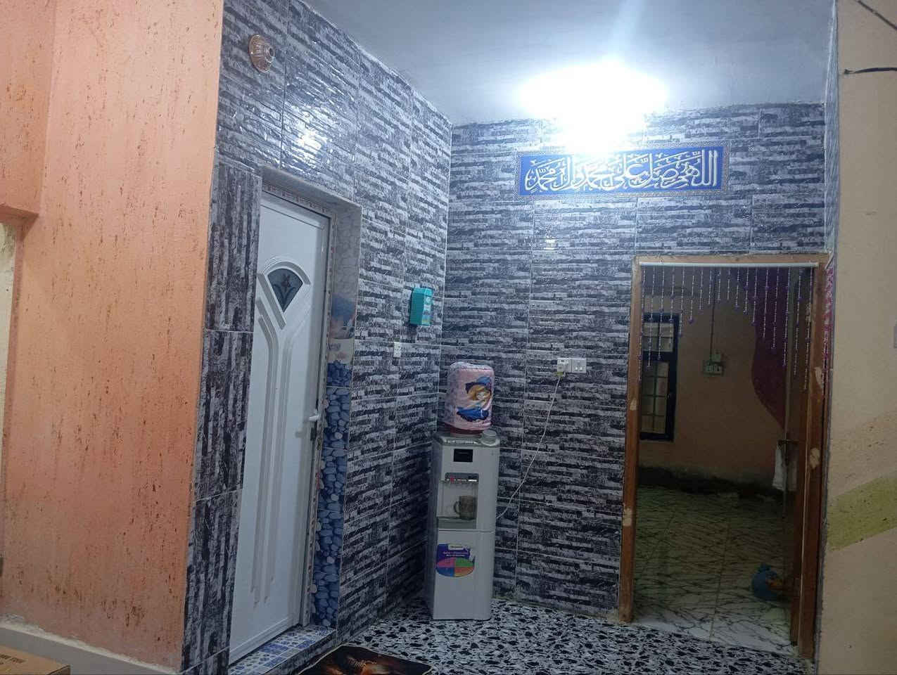 بيت للبيع مساحه ٢٠٠ مكان راقي منطقة التأميم للاستفسار الاتصال على الرقم ***********
