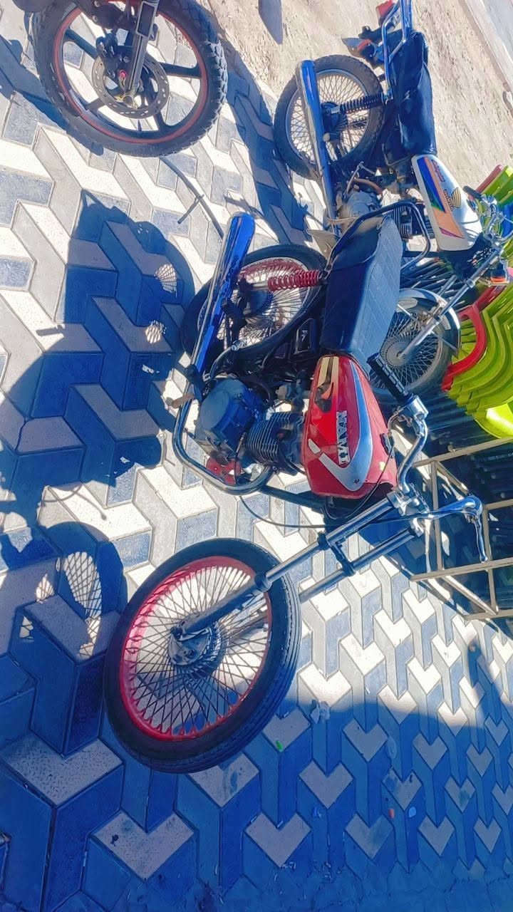 للبيع اربعه كير كلك مديل22مكينه بلجيس
سعر225 وبيه مجال

***********  سايدين المطار

