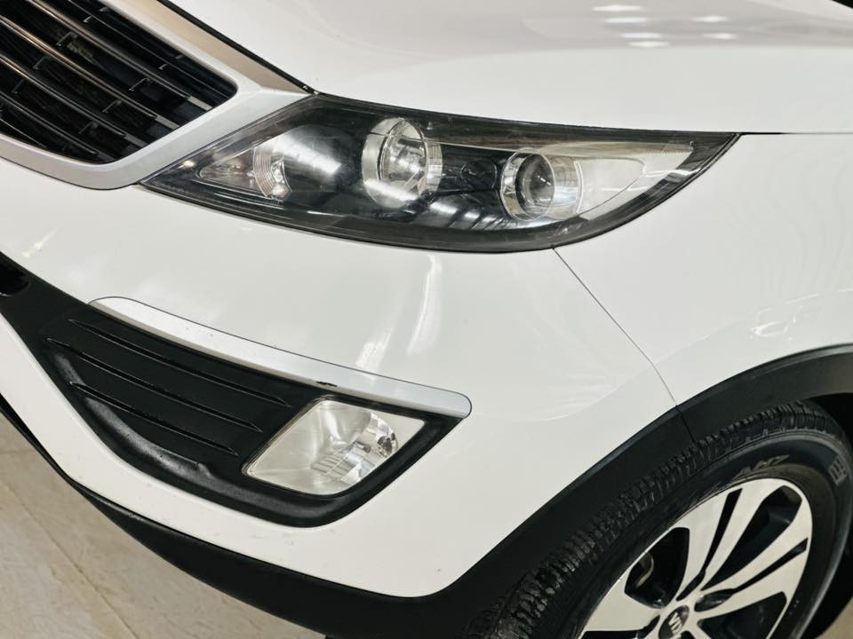 سلام عليكم كيا سبورتج للبيع موديل 2012 سياره احله من صور مال بيت مكفول كفاله عامه من كير محرك محرك الغين دوش مامفتوح  صدر اطارات جديده مكفوله من صبغ ضرر بارد صور سونار موجود سياره ماشيه 170 ألف حقيقى رقم سليمانيه جديده احد 27 هزه جديده دهن جديده سياره قطعه نادره مواصفات حساس كامره تحكمات بنورامه فول   سعرها 150 بيهه مجال للشراى كلشى اكو بل سوك مكانى قضاء كلار اتصال ***********
