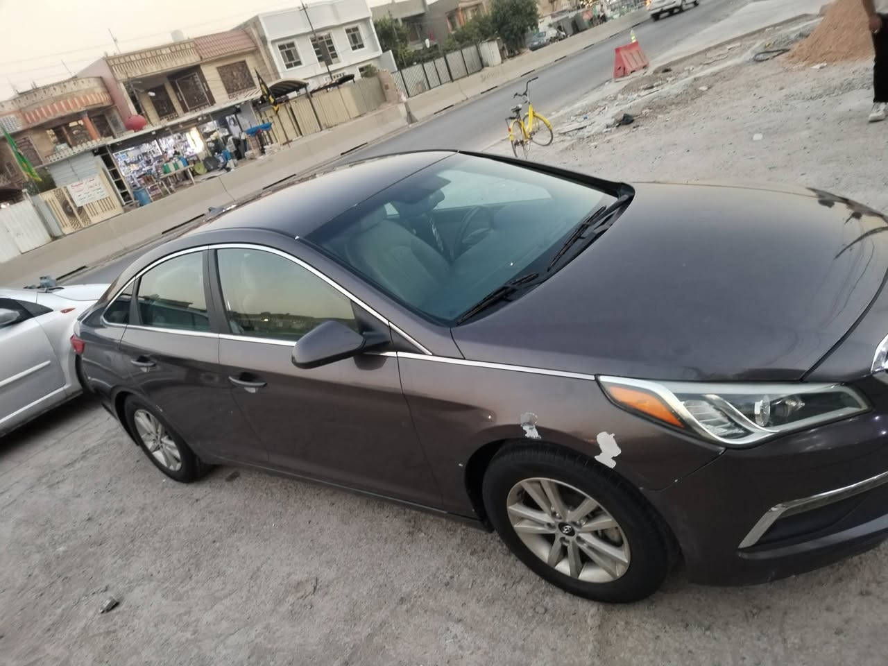 سوناتا 2016 وارد امريكي 

رقم اربيل انكليزي 

ضرر باب خلفي فقط 

مكينه 2400 بدون تيربوو 

 مكينه كير كلهه مكفول مامفتوحات  سياره بعدهه جديده تبريد ثلج ❄️تدفئه باتري جديد

 ويل كب وتخم تاير جديد 

ماشيه 128

المواصفات :

_شاشه كبيره : 

_كامره خلفيه:

_تحكمات ستيرن جهتين 

_  3 انضمه قياده:

_ايكو اسبورت وعادي:

_مانع انزلاق :

_لايت LED :

 _ شاشه اعطال :

 _كير 6 نمر :AT

السعر :93 

مكاني بغداد الزعفرانيه 

للاتصال (***********
