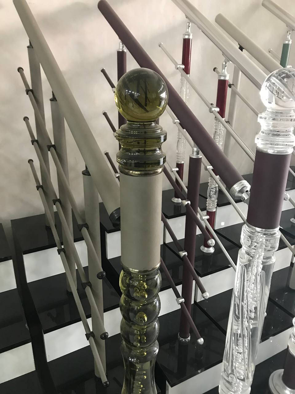 السلام عليكم
جانب من عملي المتواضع
***********
سيد باقر
لعمل الحجرات الألمنيوم التركي
بانسب الأسعار
