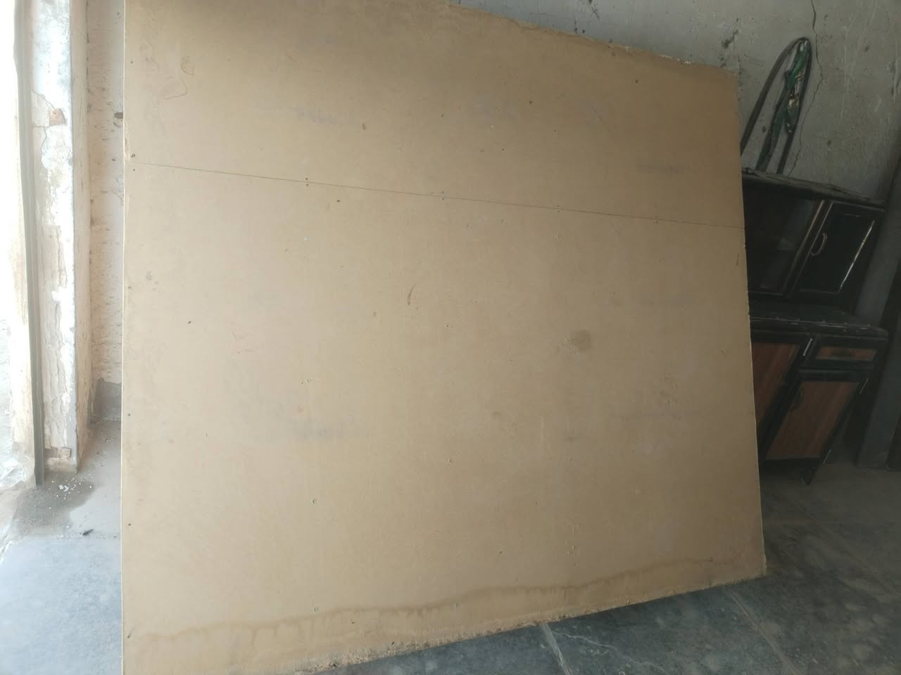 انواع الغراض البيع  كلمن اوسعره عنوان شطره حي زهور ***********
