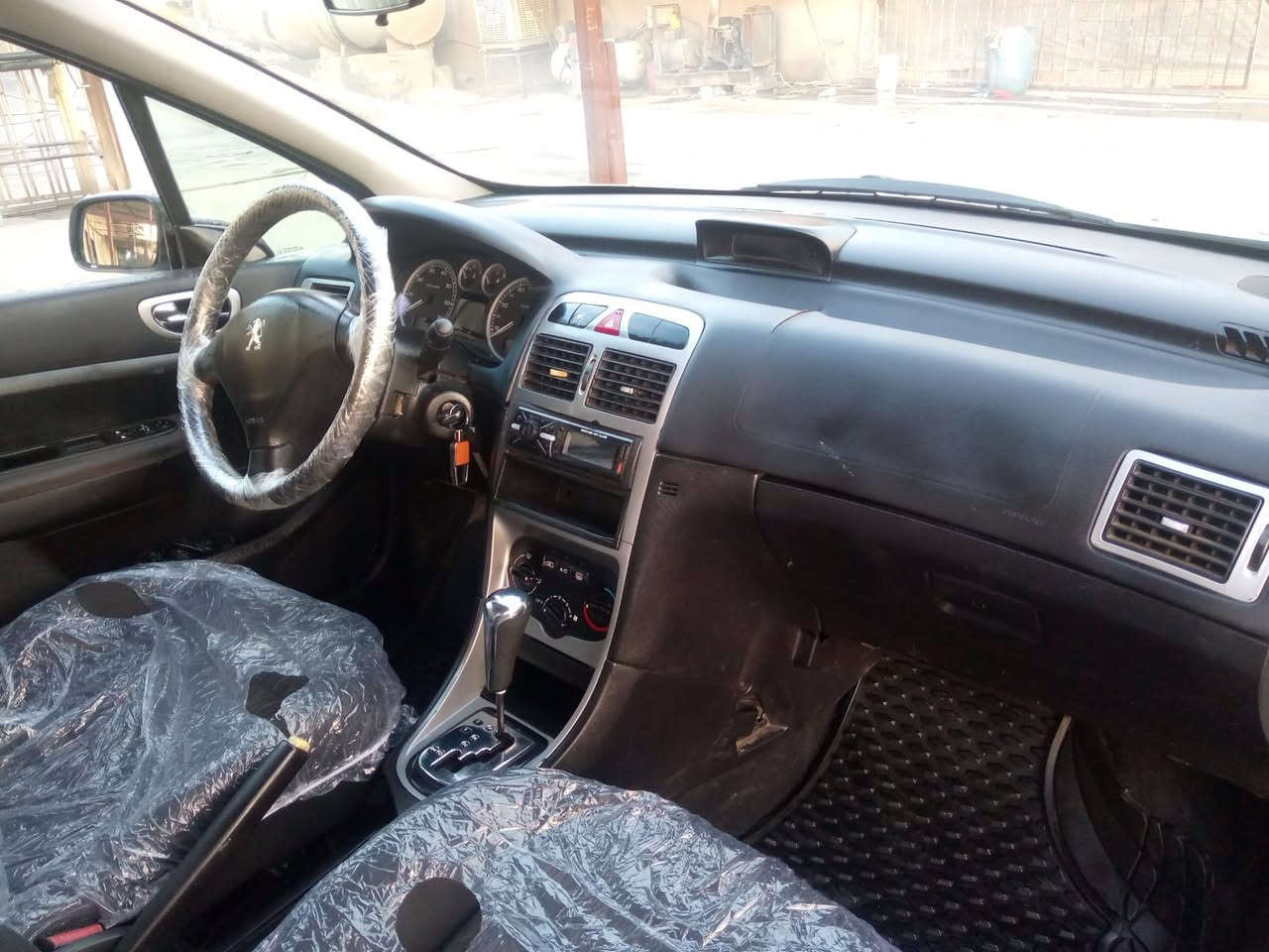 بيجو ٣٠٧موديل ٢٠٠٥ سياره جاهزه محرك وكير وحداديه تبريد رقم كركوك سنويه جديده مشروع وطني مكانه بكركوك *********** سعر ٥٧ورقه بيه بطاقه بنزين
