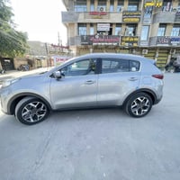 سبورتج للبيع مواطن كوري موديل ٢٢ عداد المسافة ٤٩ قابل لزياده رقم بغداد...