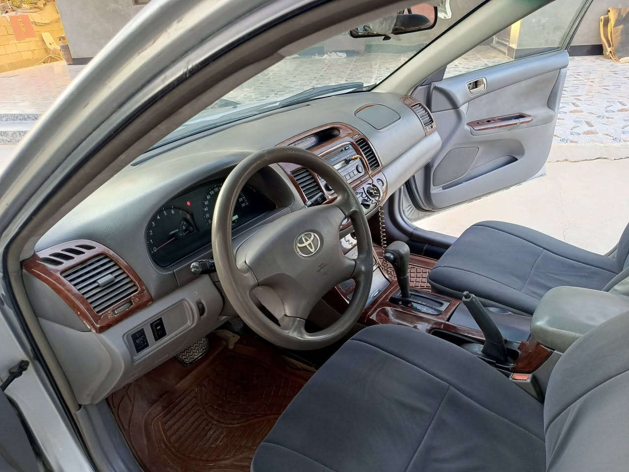 كامري 2005محرك4نضيفه بيه صبق جامرلق ونص باب السعر دفتر وبيه مجال/‏‪***********‬‏
