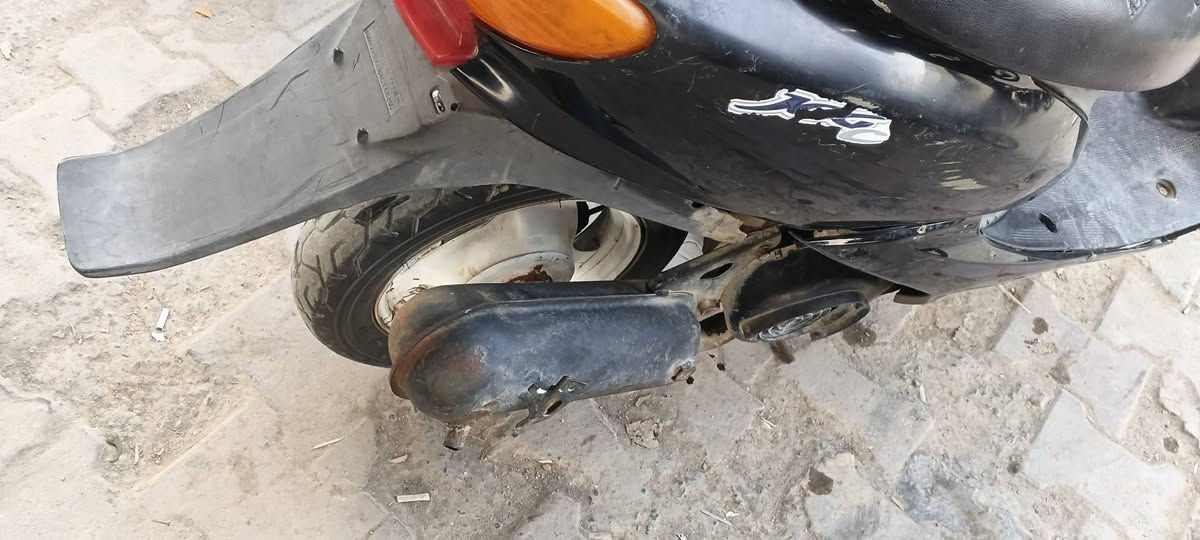 السلام عليكم دراجة عصفوري مكينة تخبل نهضه وسرعه سلف هندر كهربائيات السعر 160 ناصريه المركز مستعجل ع بيع ***********
