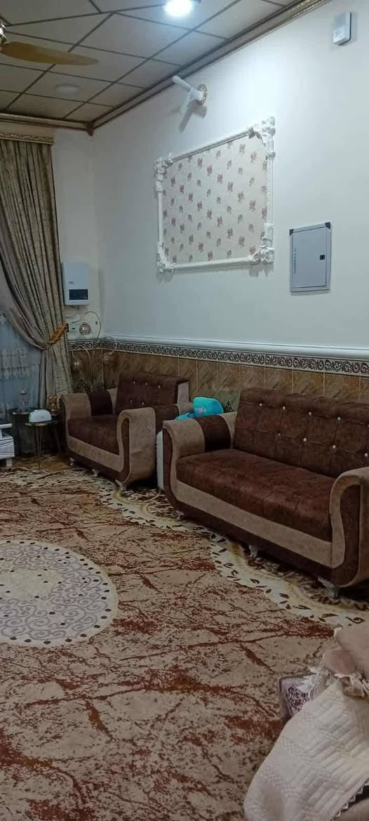 للبيع الزولية 75 تخم مقاعد 5 سعر 250 وبي مجال ع خاص وعنوان الكرمه رقم  *********** للإستفسار
