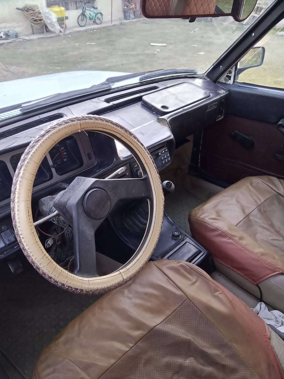 سلام عليكم سياره للبيع افيات سي ال موديل 1980 رقم بغداد باسمي تعمير جديد كير محرك ابلادي اسياره جاهزة مى بيه نقص السعر 45 بيه مجال الشراي يتصل العنوان حله حي الجزائر ***********
