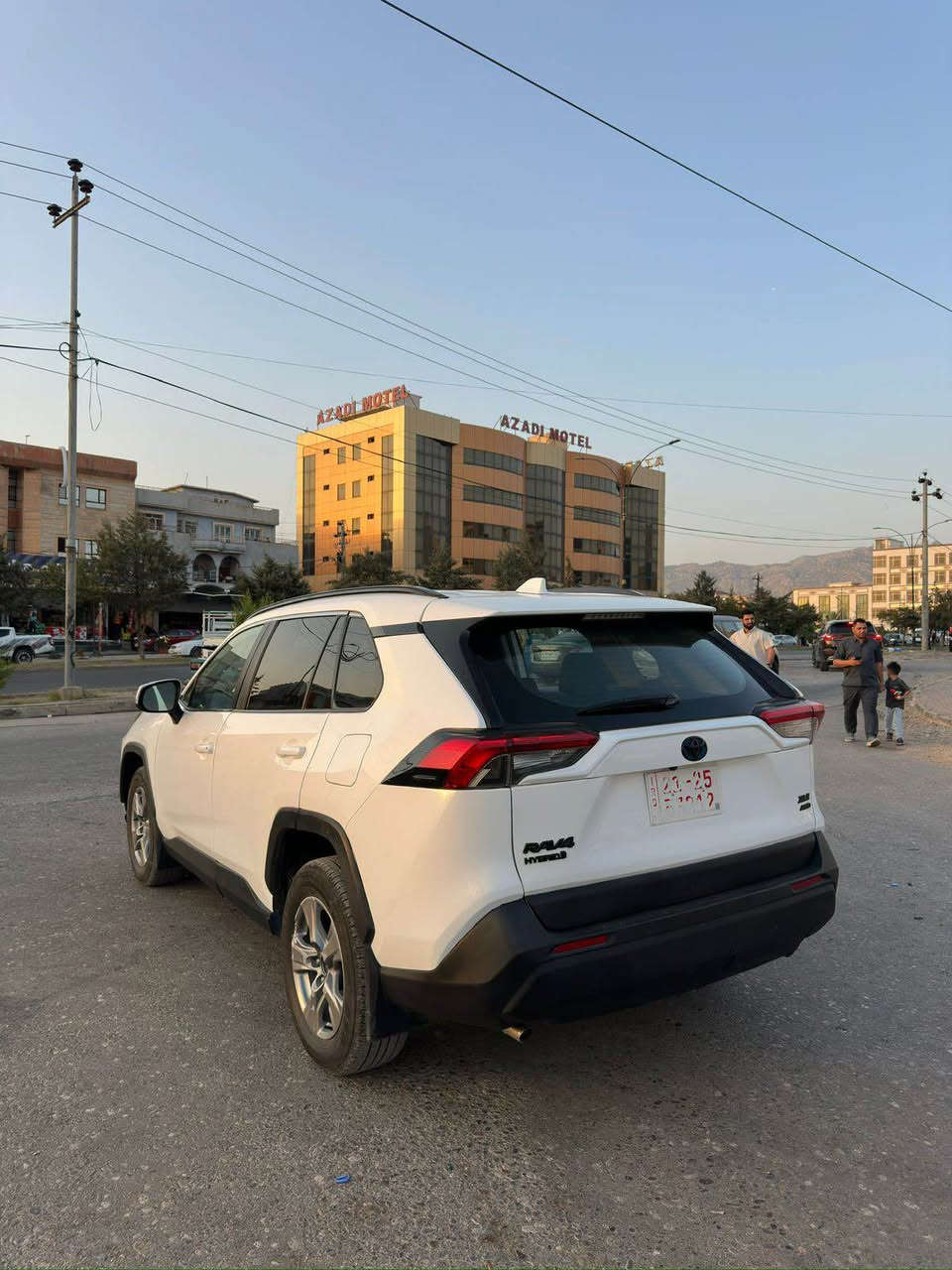 السلام عليكم 
تويوتا موديل 2024
سعر : 178 ومجال 
اللون : ابيض 
عداد المسافة : 5 الف 
حجم المحرك : 2.5L ( 4.سلندر ) هايبرد 
ملاحطة السيارة : عام صبغ بدون دواخل و ارباگات امامى و خلفى كبس سياره كامله و جاهزه دينار مصرف ما بيها بشرط فحص ✅

ارباگ فقط پرده طاك 

المواصفات : XLE

دةبل اكسل (𝐀𝐖𝐃)
كيج الكـــترونـــي
‏‎ابـــواب بصمة
‏‎بصمة تشغيل 
تشغيل عن بعد (𝐑𝐄𝐌𝐎𝐓𝐄 𝐒𝐓𝐀𝐑𝐃)
‏‎شاشة كبير لمس
كامــــيرا
هاند بريك بصمة
اوتو هولد (𝐀𝐔𝐓𝐎 𝐇𝐎𝐋𝐃)
اوتو ستارات (𝐀𝐔𝐓𝐎 𝐒𝐓𝐀𝐑𝐓)
اوتو ستوب (𝐀𝐔𝐓𝐎 𝐒𝐓𝐎𝐏)
رادار امامي (تحديد مسار)
‏‎رادار جانبي (نقاط عمياء)
‏‎رادار خلفي (التحذير من الاصطدام)
‏‎حساسات امامي
‏‎حساسات خلفي 
نظام (𝐄𝐂𝐎)
نظام (𝐍𝐎𝐑𝐌𝐀𝐋)
نظام (𝐒𝐏𝐎𝐑𝐓)
نظام (𝐒𝐇𝐎𝐖 𝐧𝐨/𝐨𝐟𝐟) 
نظام (𝐌𝐔𝐃&𝐒𝐀𝐍𝐃) 
نظام (𝐑𝐎𝐂𝐊&𝐃𝐈𝐑𝐓)
نظام (𝐏𝐔𝐒𝐇 𝐍𝐎𝐑𝐌𝐀𝐋)‏‎
تحكمات استيرن 
‏‎كشنات كهربائي 
‏‎كشنات هيتر
‏‎تبريد لمس
‏‎تبريد مركزي 
‏‎صندوق شفط كهربائي 
‏‎لايتات ليـــLEDـــد عدسة زينون بيلادي
‏‎بلوجكترات ليـــLEDـــد بيلادي
‏‎بكلايتات ليـــLEDـــد بيلادي
‏‎ويـــل كـــروم 

تفاصيل اكثر الاتصال علی ارقام التاليه ‏
واتساب 
☎️ ***********

عنوان📍عقره اكر, نينوى
