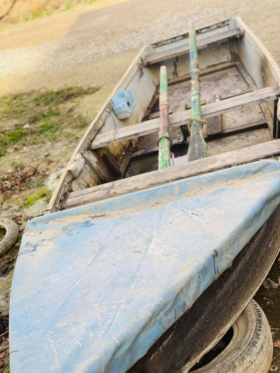 السلام عليكم يوجد بلم للبيع السعر 325 وبيها مجال 
رقم الهاتف ***********
