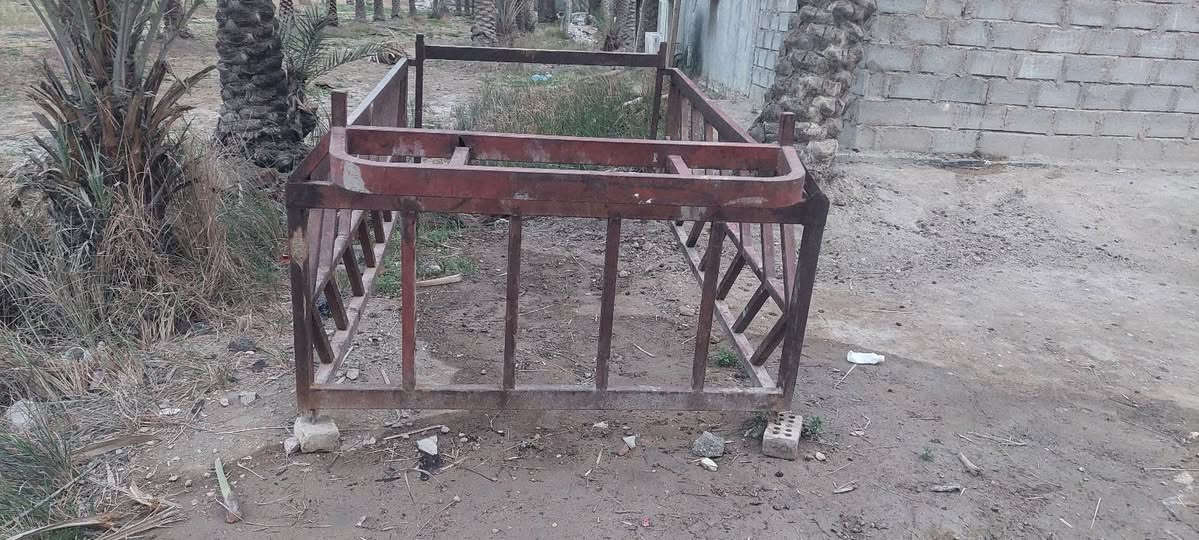 السلام عليكم محجر للبيع العنوان كربلاء الوند السعر ٣٠٠ وبيه مجال ***********
