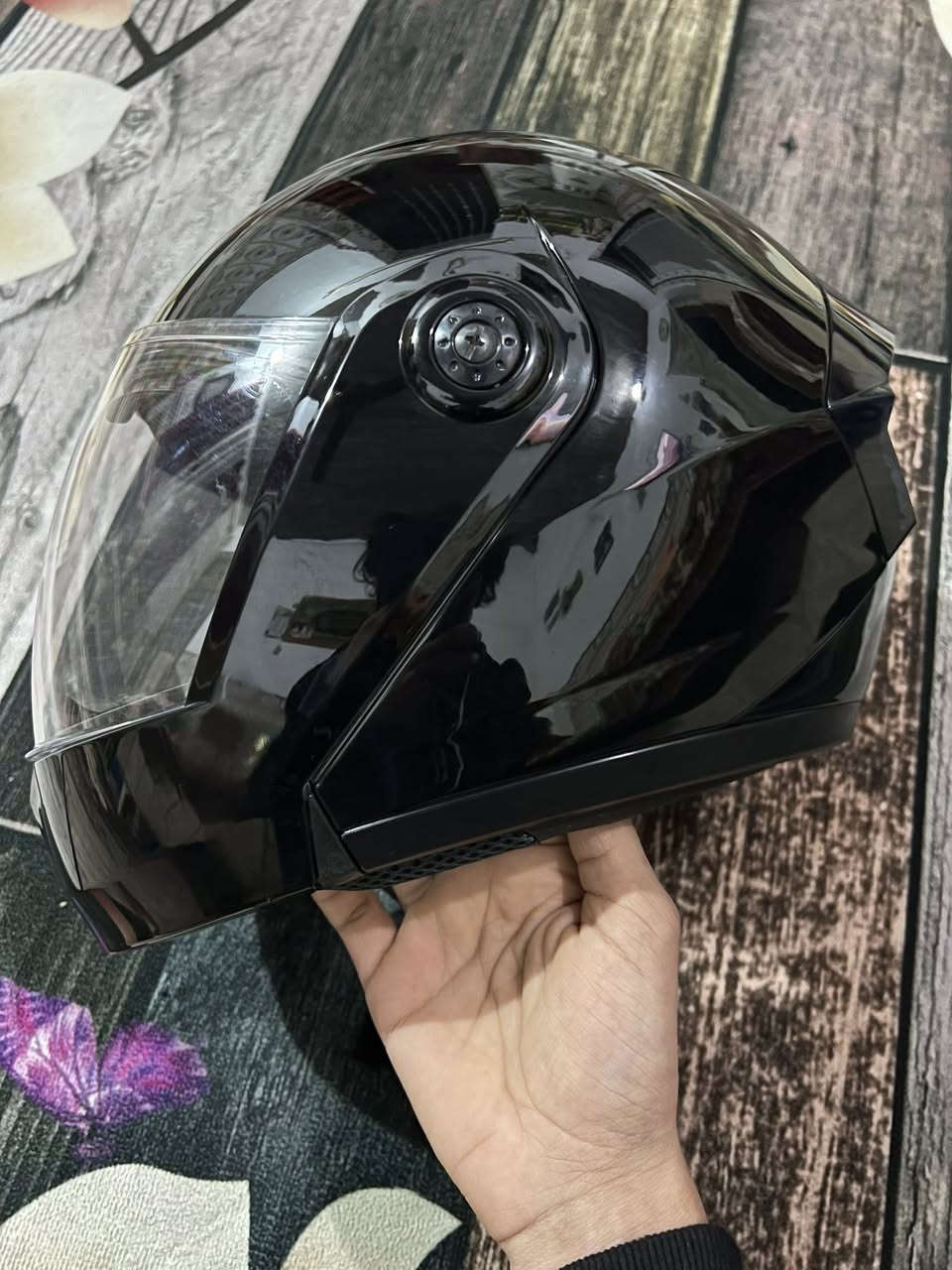 خوذه للبيع ام البجم بلكارتون شخط مابيهاا مفوله ب50 بيهاا مجال


**إذا كنت صاحب هذا الإعلان وتريد حذفه لأي سبب، رجاءا أرسل رسالة إلى الدعم الفني**