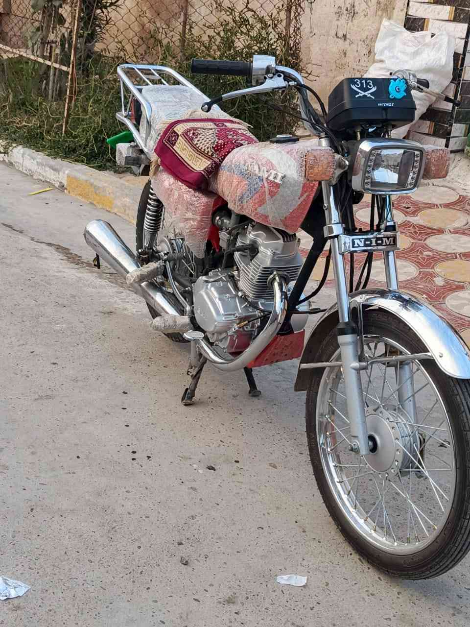 السلام عليكم دراجه البيع نامه  موديل 25 مكينه مامفتوح بدون وراق مكاني المجر السعر خاص ***********
