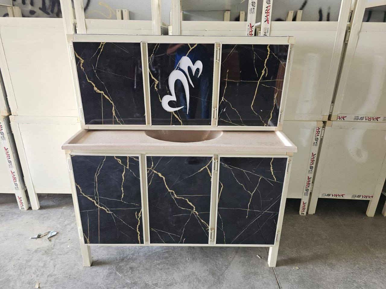 تخفيضات 20%على الكاونترات الالمنيوم والخشب
⚡⚡كاونترات الخشب⚡⚡
200 ألف — كاونتر وملحق+سنك متر
 235ألف—كاونتر وملحق +سنك متر و20
 240ألف—كاونتر وملحق مترونص+سنك مترو20
280 ألف—كاونتر وملحق مترين +سنك  مترو20
350ألف—كاونتر وملحق +فاترينا+سنك مترو20

🌟🌟كاونترات ألمنيوم 🌞🌞(فلس ونص):
• 170 ألف – كاونتر وملحق + سنك متر
• 210 ألف – متر ونص + سنك (1م و20سم)
• 230 ألف – متر ونص بسلة + سنك(1م و20سم)
• 275 ألف – مترين + سنك
• 290 ألف – مترين بسلة + سنك
• 335 ألف – مترين ونص + سنك متر ونص
• 340 ألف – مترين ونص بسلة
• 425 ألف – ثلاث أمتار + سنك متر ونص
🌞سِنك مرمر وملحق:🌞
• 140 ألف – قطعتين + ملحق متر
• 160 ألف – قطعتين + ملحق (1م و20سم)
• 175 ألف – قطعتين + ملحق متر ونص
🌟أسعار السنكات:🌟
• 115 ألف – متر
• 125 ألف – (1م و20سم)
• 135 ألف – متر ونص
⚡اسعار الجزامات ⚡
60ألف  —بابين ارتفاع 95سم
100ألف — بابين ارتفاع 120سم
140ألف—4باب ارتفاع 150سم
💢 متوفر توصيل بغداد ومحافظات 
📩 للحجز: مراسلة الصفحة
📱 واتساب: ***********
❗افحص الطلب بوجود المندوب لضمان حقك لا يوجد تبديل بعد مغادرة المندوب
