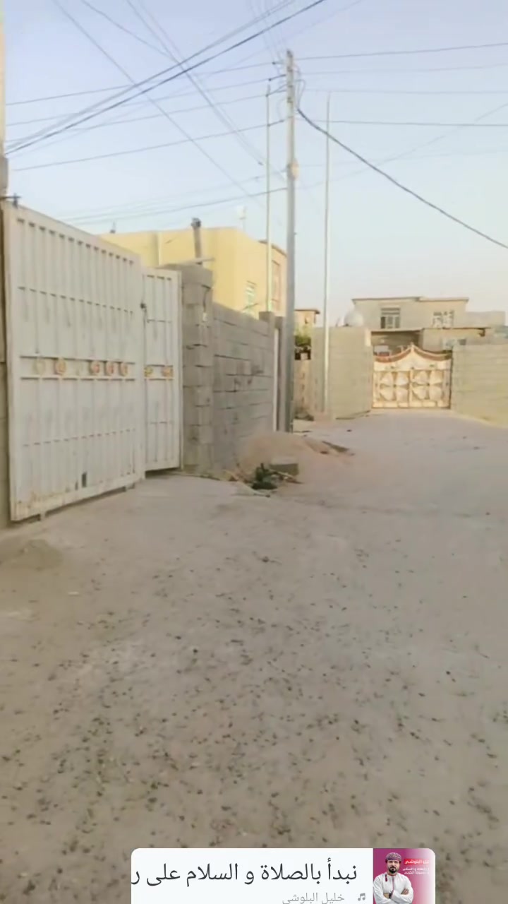 السلام عليكم بيت في قريه المختار للبيع قرب شارع الشبكه البيت مساحه 150 متر كامل ماي وكهرباء السعر 38وبي مجال ***********وبي واتساب ***********
